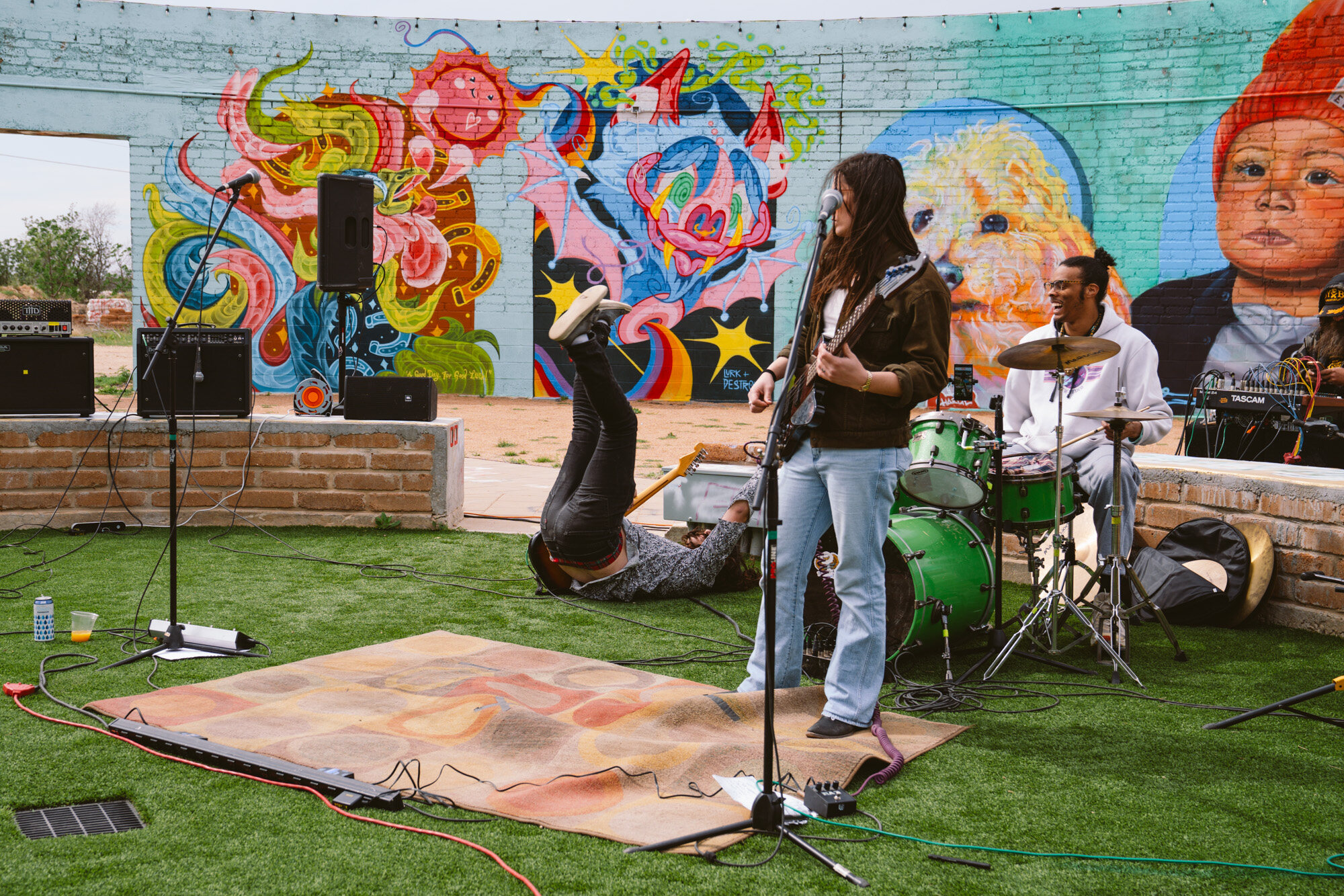 Austin artists live